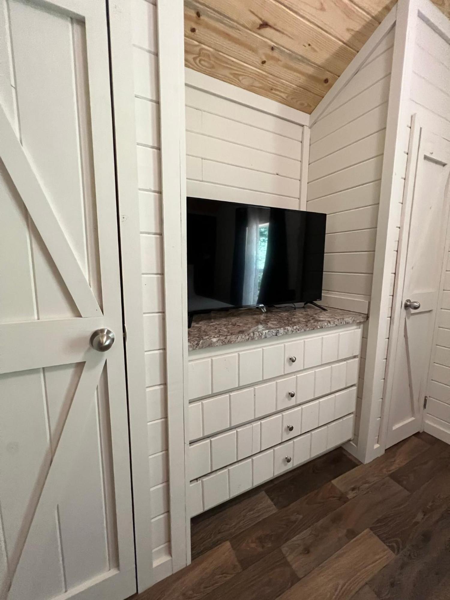4 Heron Haus, Luxury Tiny House, Pet Friendly, Mins To Downtown Guntersville Exterior photo